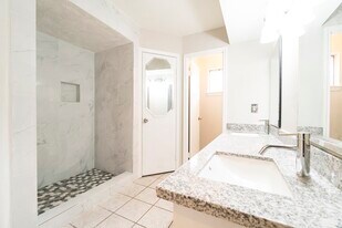 18746 Wood Glen Ln in Houston, TX - Building Photo