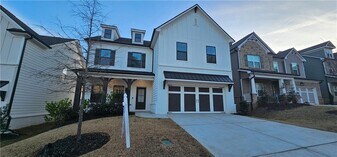 1630 Branthaven Ln in Auburn, GA - Building Photo