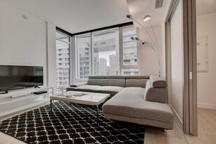 87 Nelson St., Unit SI ID1438679P in Vancouver, BC - Building Photo