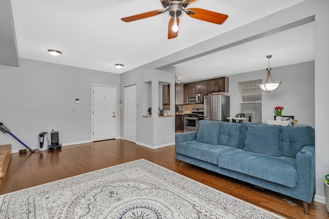 1410 W Sunnyside Ave, Unit 1S in Chicago, IL - Building Photo - Building Photo