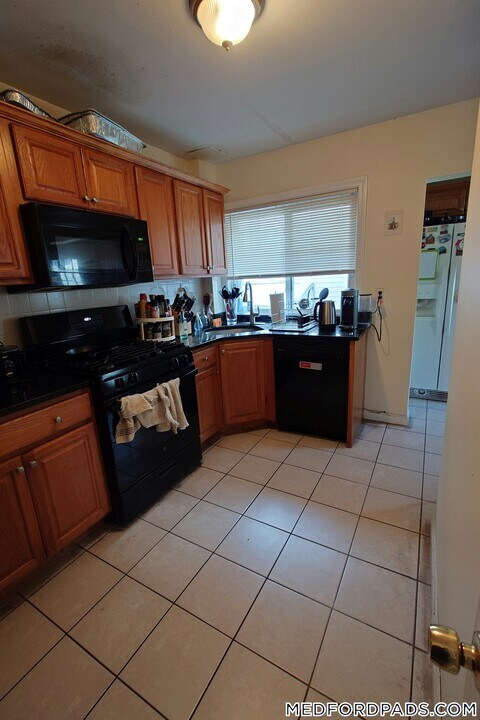 7 Whittemore St in Medford, MA - Building Photo