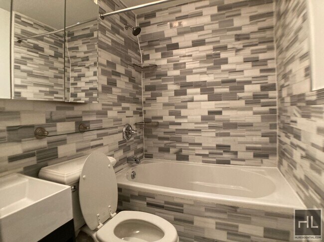 West 53rd Street in New York, NY - Building Photo - Building Photo