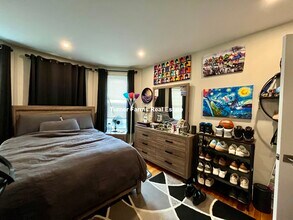 24 Pond St, Unit 2 in Boston, MA - Building Photo - Building Photo