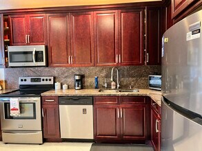 6787 Via Regina in Boca Raton, FL - Building Photo - Building Photo