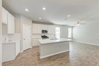 1664 Coral Sunrise Trl in Leander, TX - Building Photo - Building Photo