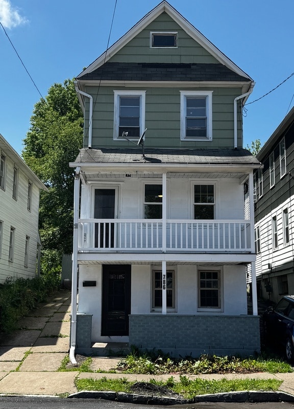 property at 786 N Pennsylvania Ave