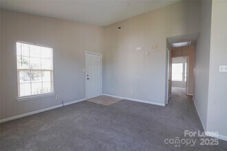 10449 Katie Creek Ct in Charlotte, NC - Building Photo - Building Photo