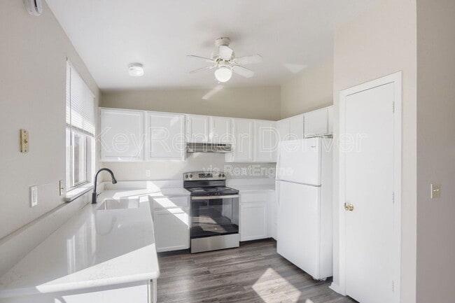 4264 S Fundy Way in Aurora, CO - Building Photo - Building Photo