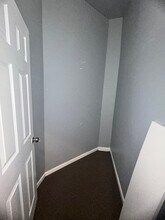 146 W 66th St, Unit Unit 2W in Chicago, IL - Building Photo - Building Photo