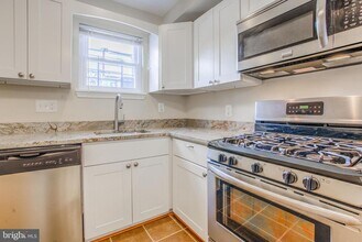 124 N Bradford St in Baltimore, MD - Building Photo - Building Photo