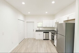 13043 Appleby Dr in Punta Gorda, FL - Building Photo - Building Photo