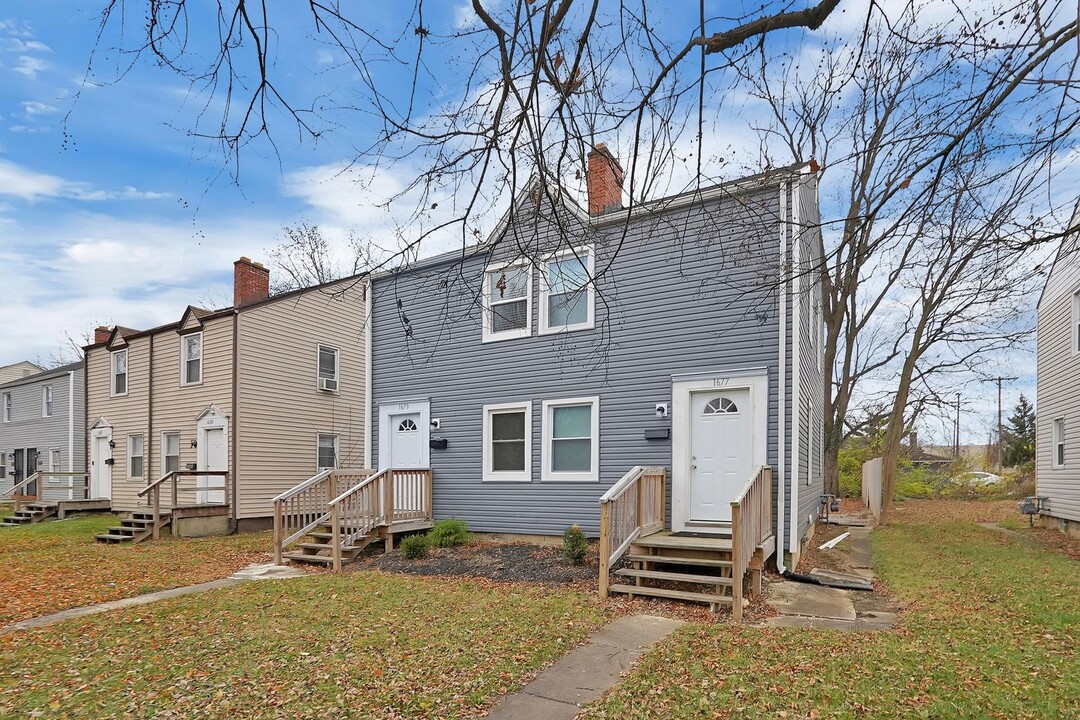 1677-1679 E Whittier St in Columbus, OH - Foto de edificio