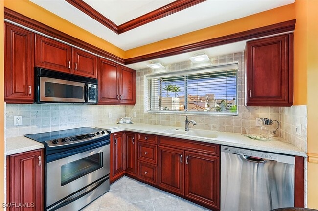 property at 4560 Gulf Shore Blvd N