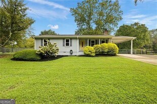 3020 Land Rd in Milton, GA - Building Photo
