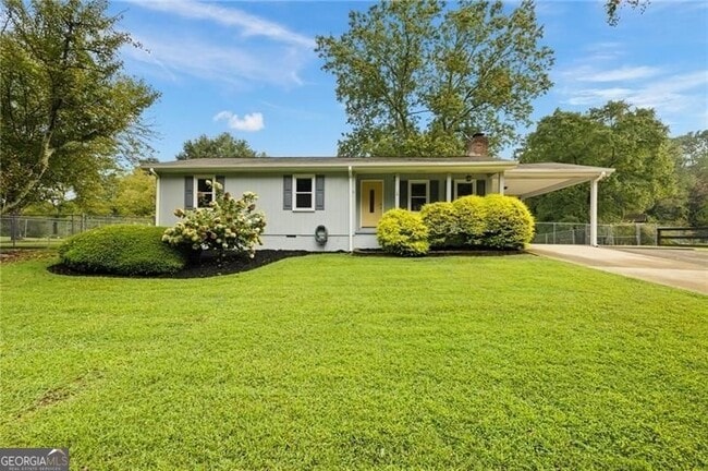 property at 3020 Land Rd