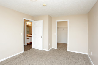 South Hills in Bellevue, NE - Building Photo - Interior Photo