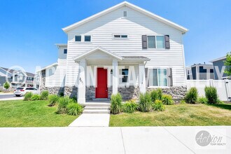 2091 W Lydia Ln in Syracuse, UT - Building Photo - Building Photo