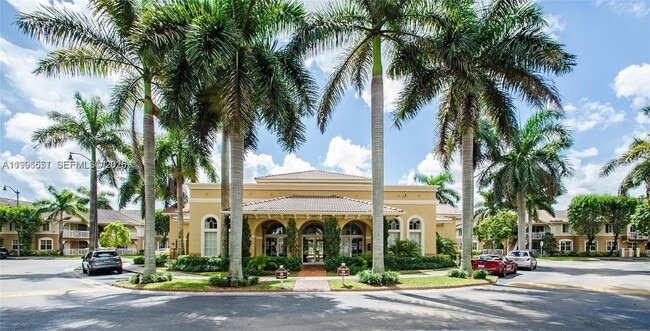 8956 W Flagler St in Miami, FL - Building Photo - Building Photo