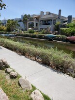 2616 Grand Canal, Unit 2616 1/2 in Los Angeles, CA - Building Photo