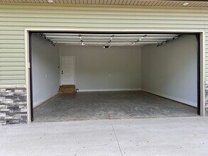 824 Otter Creek Rd in Vine Grove, KY - Building Photo - Building Photo