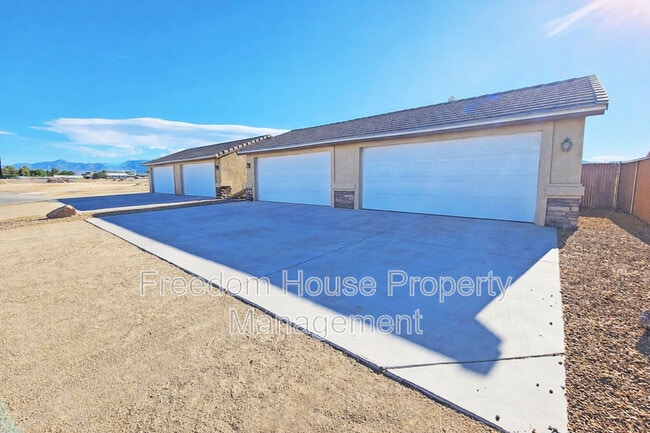 1041 Marne Ct in Pahrump, NV - Building Photo - Building Photo