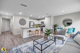 9612 Hood Rd in Jacksonville, FL - Building Photo - Building Photo