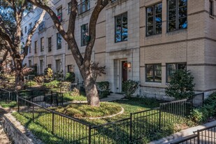 Vine Townhomes in Dallas, TX - Foto de edificio - Building Photo