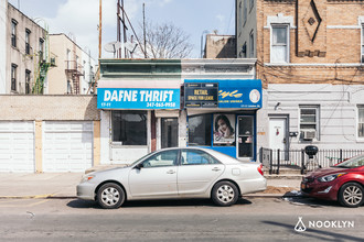 1715 Linden St in Flushing, NY - Building Photo - Building Photo