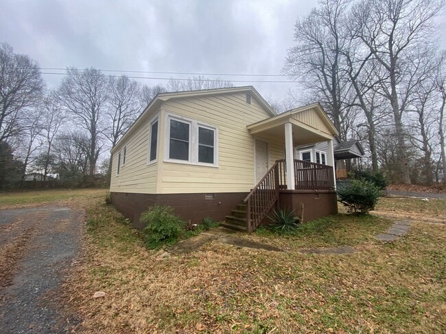 property at 310 Willow Ln