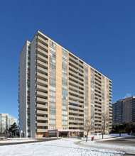 40 Panorama Ct in Toronto, ON - Building Photo - Building Photo