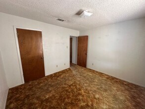 104 W Anderson Ave in Copperas Cove, TX - Building Photo - Building Photo