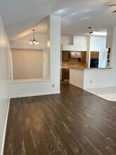 106 Hollywood Dr in Glenn Heights, TX - Building Photo - Building Photo