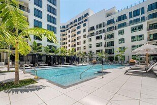 1991 Main St, Unit Links B1 PH in Sarasota, FL - Building Photo