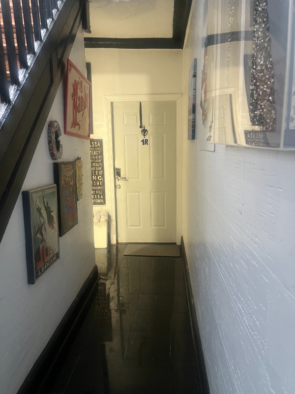 573 E 93rd St, Unit B2 in Brooklyn, NY - Foto de edificio - Building Photo