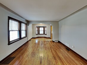 5022 49th Ave N in Minneapolis, MN - Building Photo - Building Photo