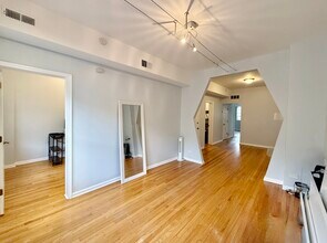 937 N Ashland Ave in Chicago, IL - Building Photo - Building Photo