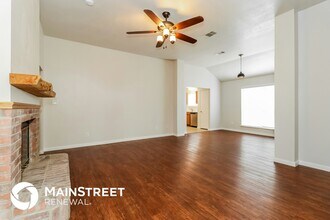 2016 Brownwood Ave, Unit H4 in Grand Prairie, TX - Building Photo - Building Photo