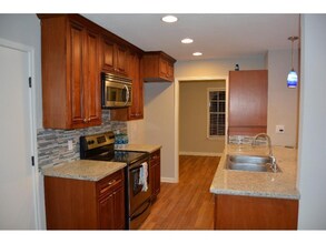 12610 Brightside St in Austin, TX - Building Photo - Building Photo