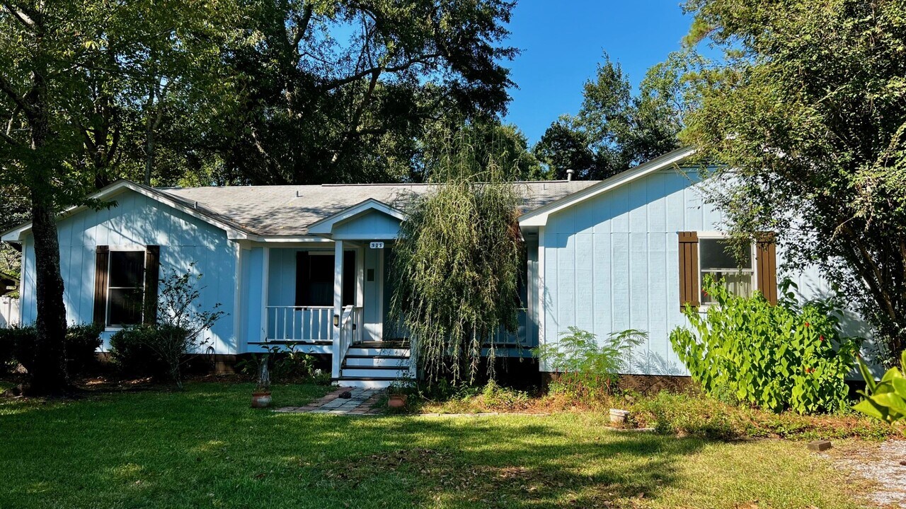 905 Van Ave in Daphne, AL - Foto de edificio