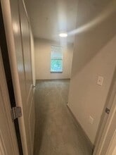 2317 Huntington Ave, Unit 421 in Alexandria, VA - Building Photo - Building Photo