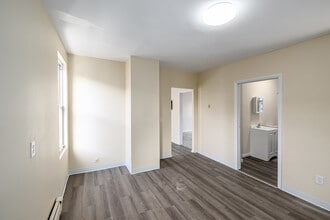 18-24 York St in Hartford, CT - Building Photo - Interior Photo
