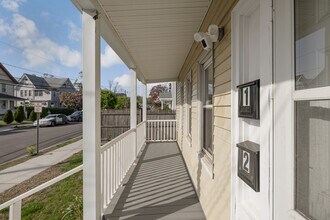 2 Center Ave in Norwalk, CT - Building Photo - Building Photo