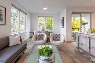 Wilton Center Lofts in Wilton, CT - Foto de edificio - Building Photo