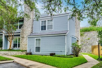 6901 Old Quarry Ln in Austin, TX - Building Photo - Building Photo
