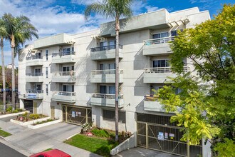 1250 N. June St. Los Angeles CA 90038 in Los Angeles, CA - Building Photo - Building Photo