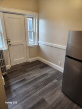 4 Cogswell Ave in Cambridge, MA - Building Photo - Building Photo