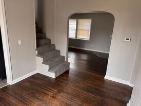 3810 Pittman Rd in Kansas City, MO - Building Photo