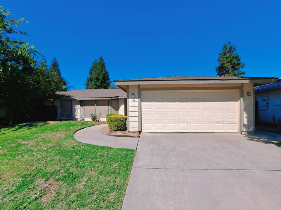 3753 N State St in Fresno, CA - Building Photo