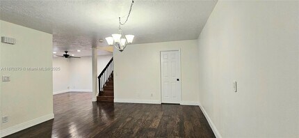 602 Commodore Dr in Plantation, FL - Building Photo - Building Photo