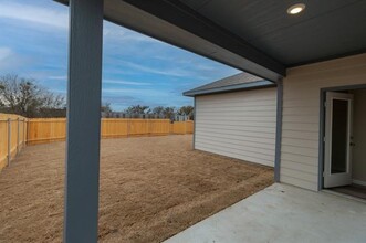 1906 Oliver St in Greenville, TX - Building Photo - Building Photo